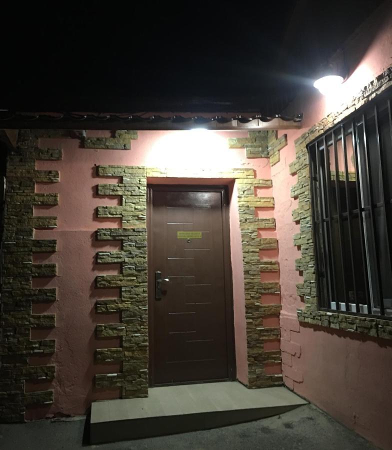 Bonvenon Capsule Hostel Yerevan Exterior foto