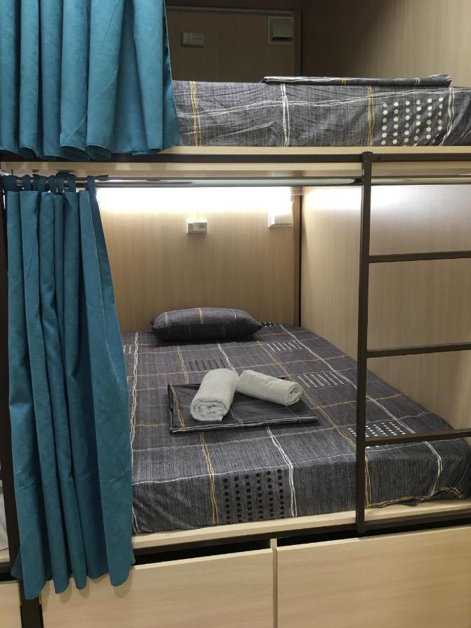 Bonvenon Capsule Hostel Yerevan Exterior foto